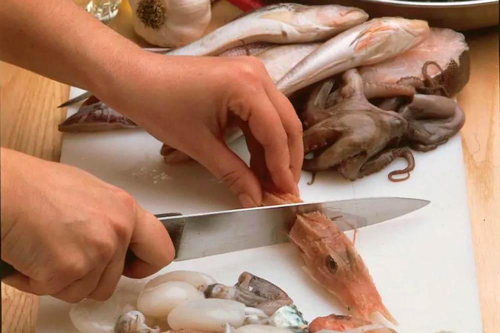 Zuppetta di pesce all'acqua pazza in carta fata